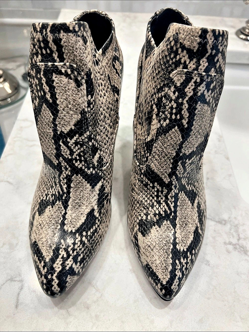 Franco Sarto Snakeskin Print Heeled Booties in Brown & Black US 8 new without ta